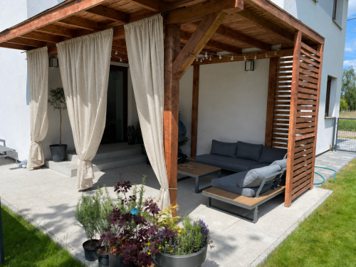 1777321654011-019dd09f-5342-71d6-ad0b-669c57110384.png     Kolor 16